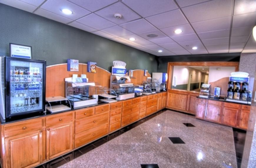 Holiday Inn Express & Suites Houston Northwest-Brookhollow By Ihg Restaurant photo