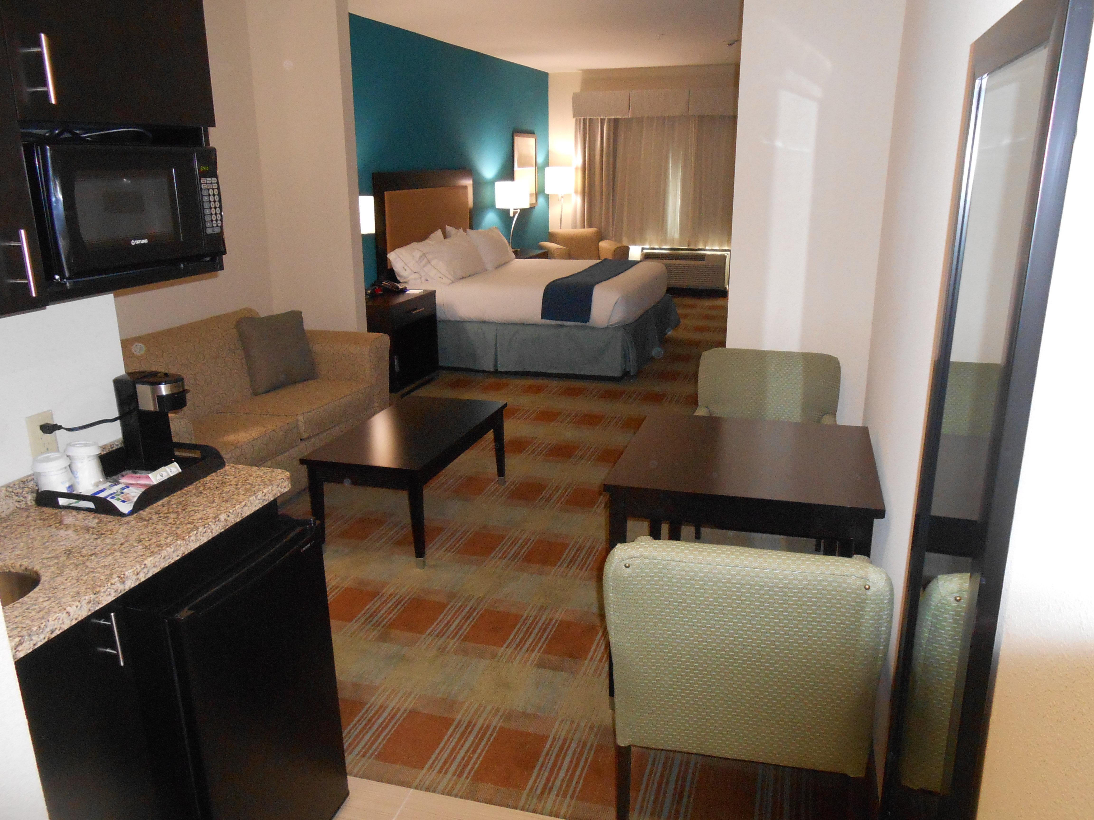 Holiday Inn Express & Suites Houston Northwest-Brookhollow By Ihg Exterior photo
