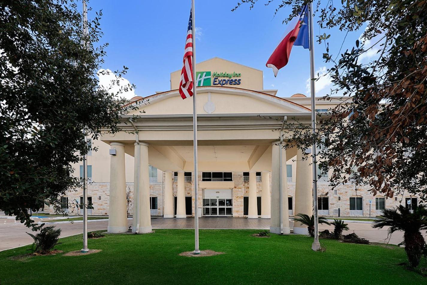 Holiday Inn Express & Suites Houston Northwest-Brookhollow By Ihg Exterior photo