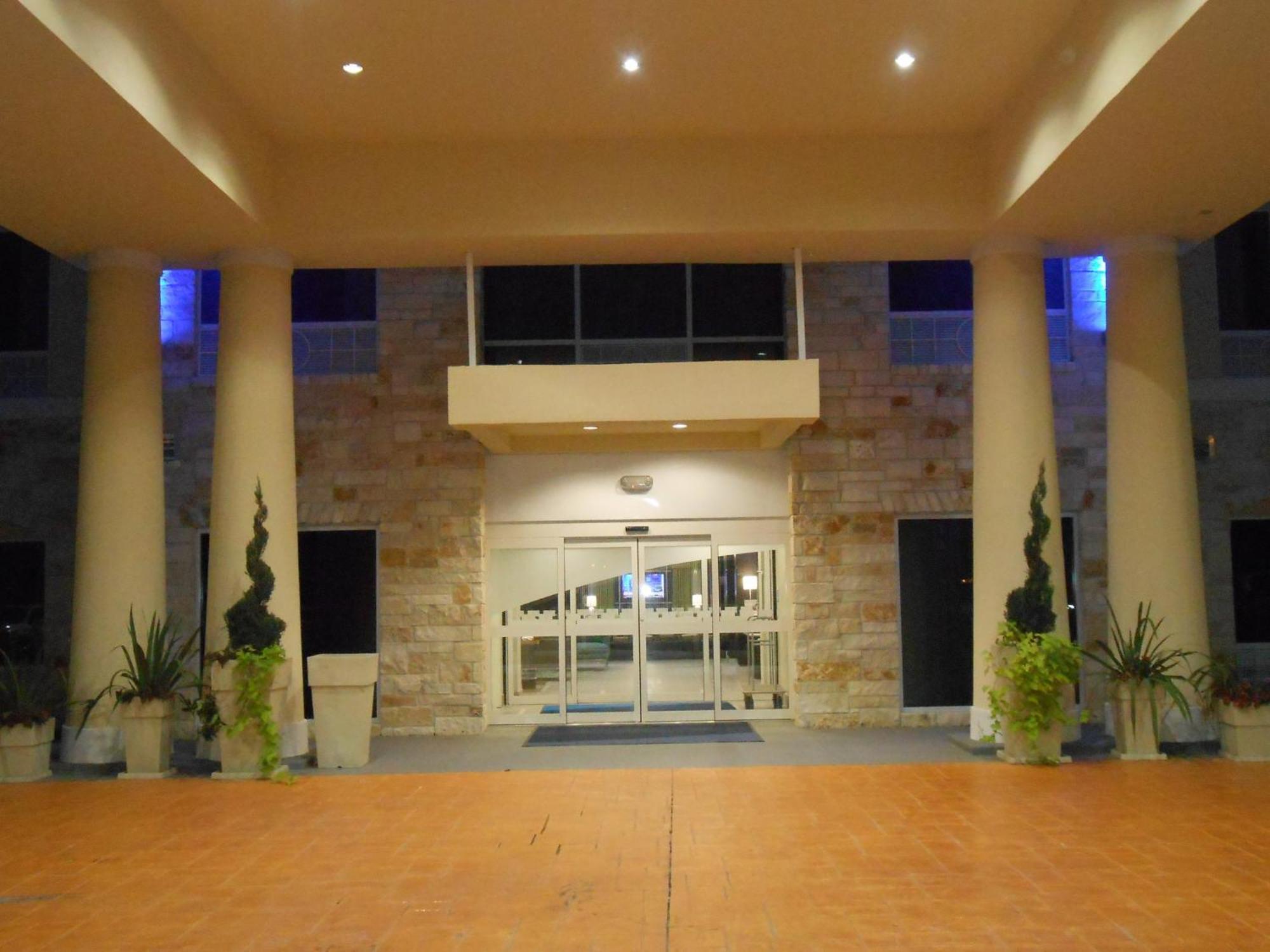 Holiday Inn Express & Suites Houston Northwest-Brookhollow By Ihg Exterior photo