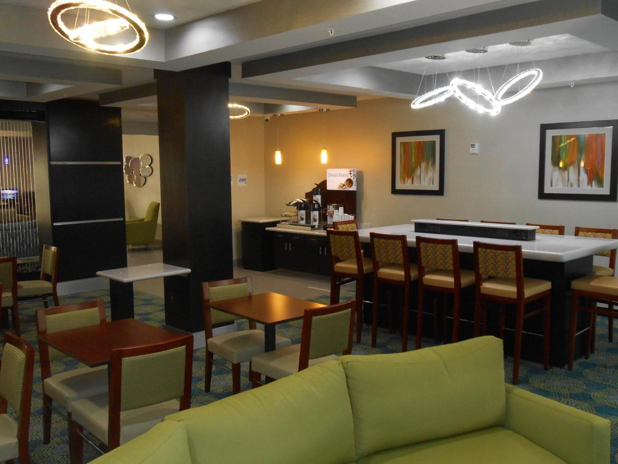Holiday Inn Express & Suites Houston Northwest-Brookhollow By Ihg Exterior photo