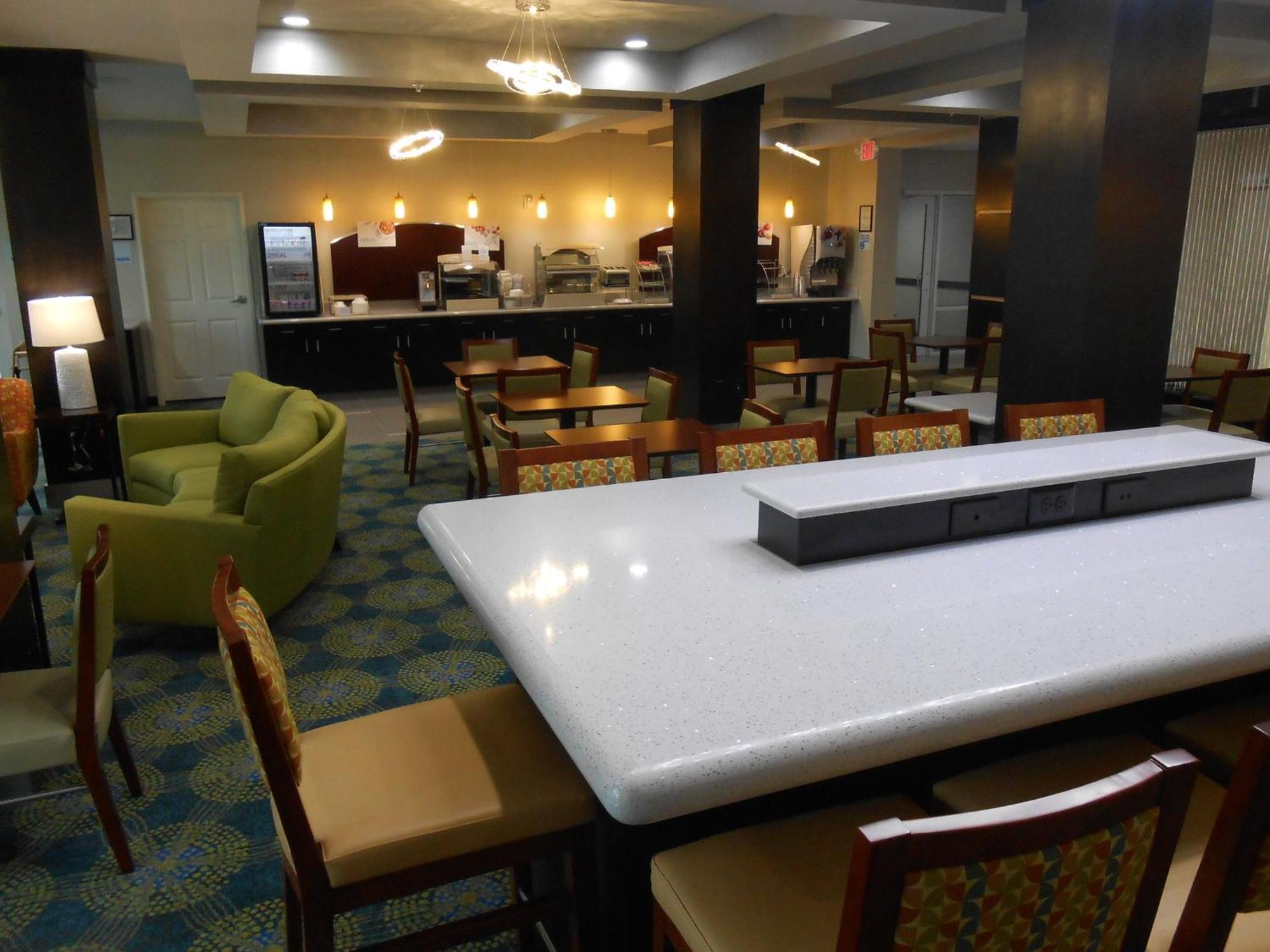 Holiday Inn Express & Suites Houston Northwest-Brookhollow By Ihg Exterior photo