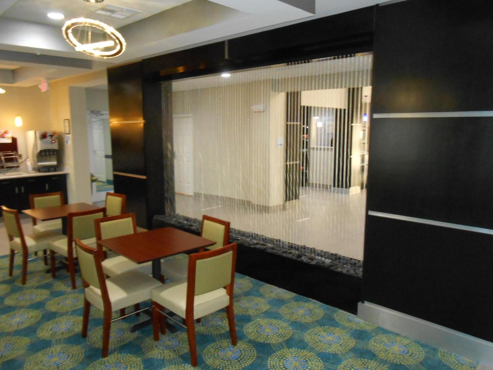 Holiday Inn Express & Suites Houston Northwest-Brookhollow By Ihg Exterior photo